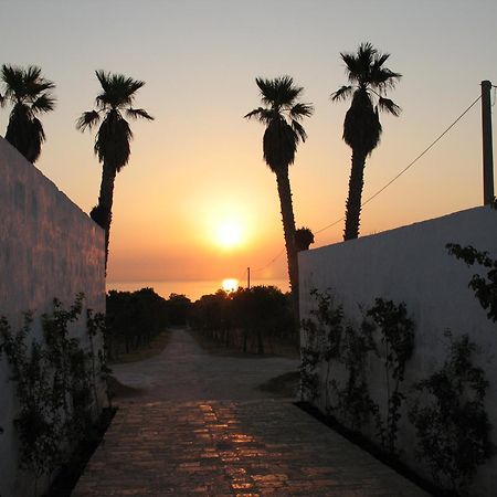 Hotel Masseria Fortificata Donnaloia Monopoli Exterior photo